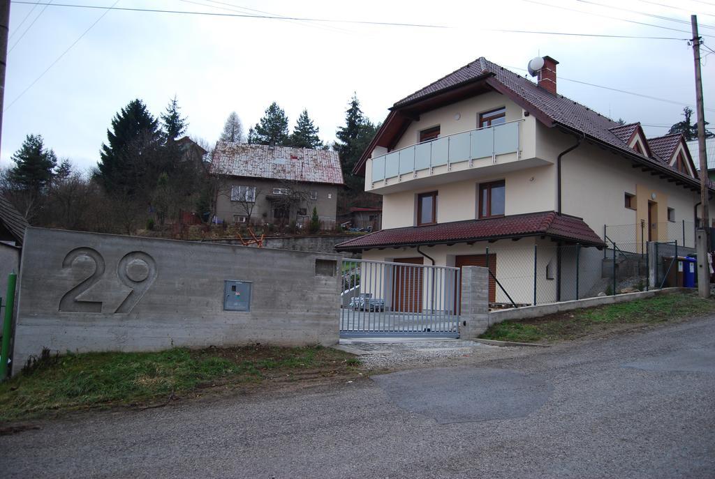 Penzion Emilia Ружомберок Экстерьер фото